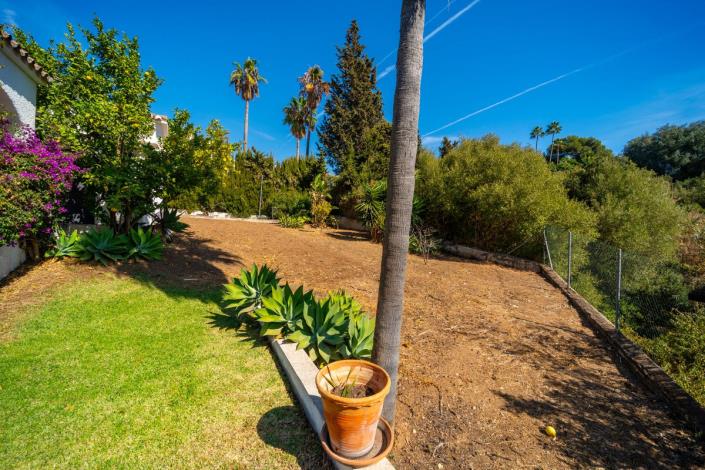 Image No.33-2 Bed Villa for sale