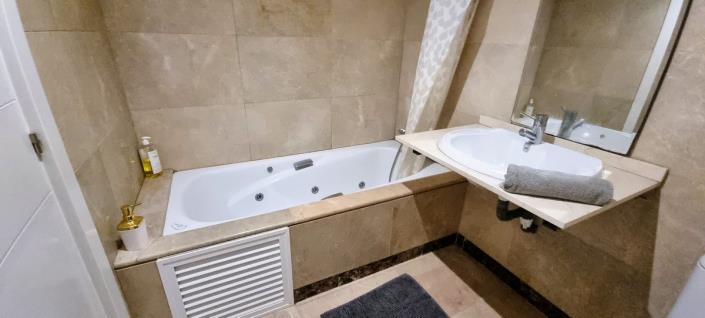 Image No.5-3 Bed Apartment for sale