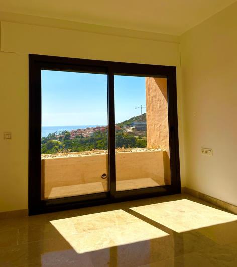 Image No.17-3 Bed Penthouse for sale