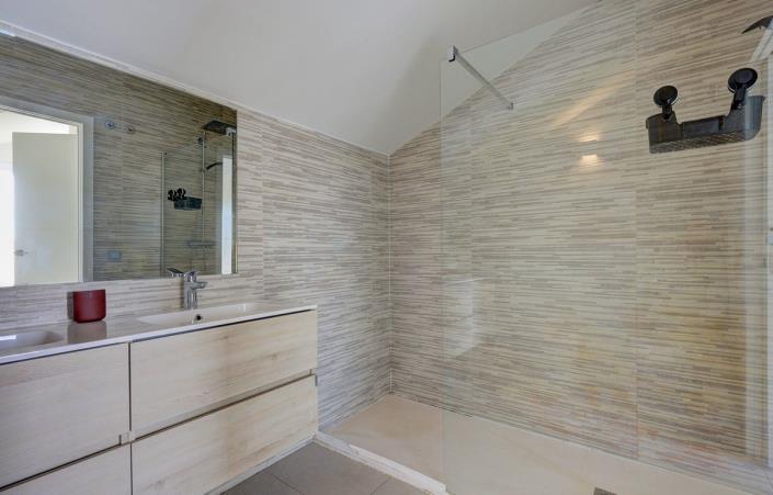 Image No.11-3 Bed Duplex for sale