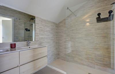 11-20939a0134ad724a8cb2a801094d15a4