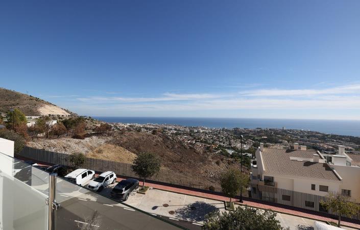 Image No.46-3 Bed Duplex for sale