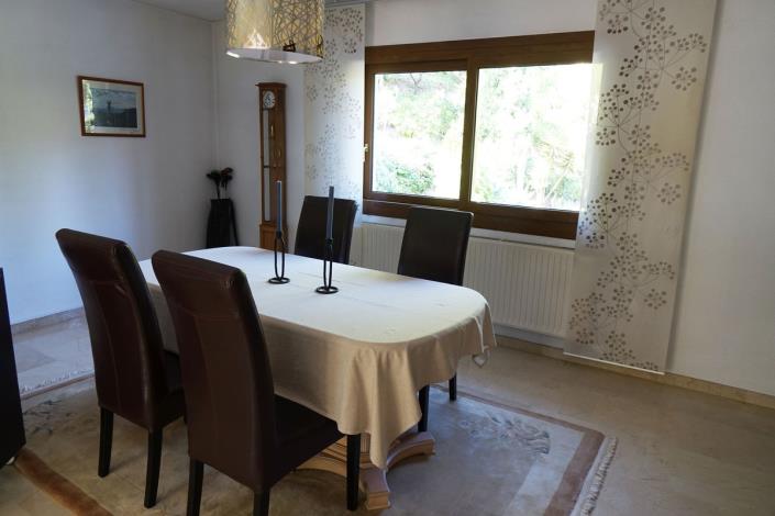 Image No.9-5 Bed Villa / Detached for sale