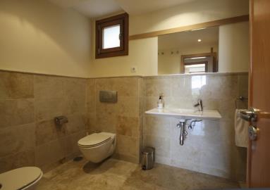 9-467d0cee5b725f3ef65f102a0c2e69c0