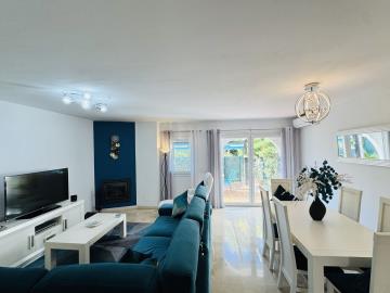 Maison de ville de 3 chambres à vendre à Casares