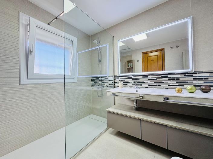 Image No.19-Maison de ville de 3 chambres à vendre à Casares