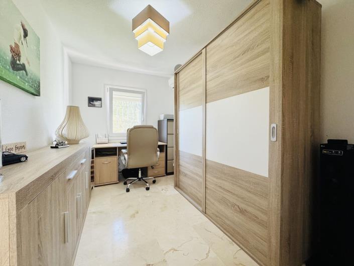 Image No.25-Maison de ville de 3 chambres à vendre à Casares