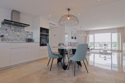 8-e64a9055bba3e77ac8aca3b893cdf826