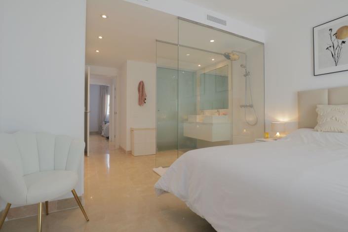 Image No.12-2 Bed Apartment for sale