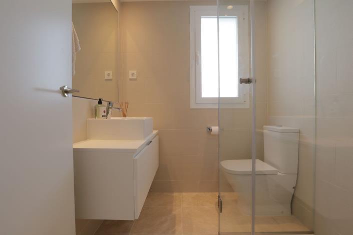 Image No.16-2 Bed Apartment for sale