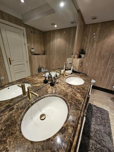 Image No.12-3 Bed Apartment for sale