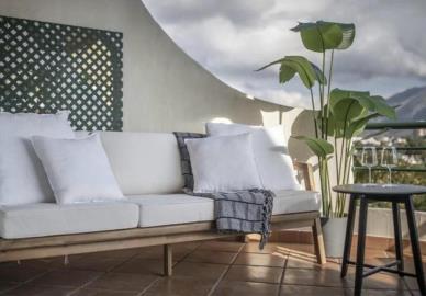 10-bb915d1cb19341576dcdc994b81ab9c5