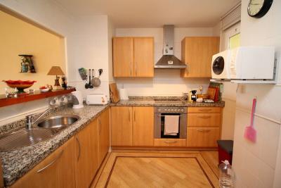 11-20939a0134ad724a8cb2a801094d15a4