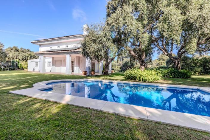 Image No.2-Maison / Villa de 4 chambres à vendre à San Roque