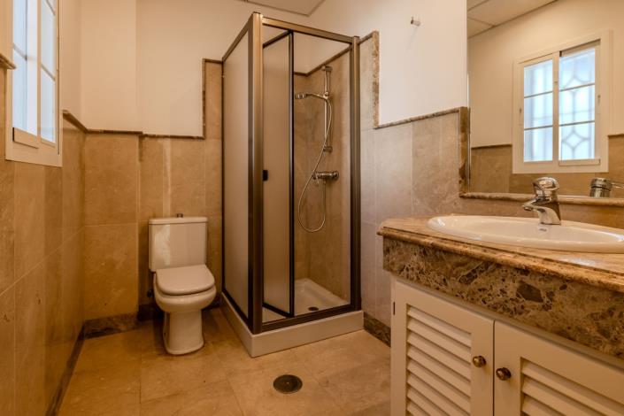 Image No.12-Maison / Villa de 4 chambres à vendre à San Roque