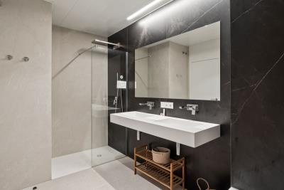 11-20939a0134ad724a8cb2a801094d15a4