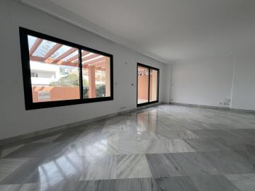 12-53013098fcab6c38b1379cd33298e050