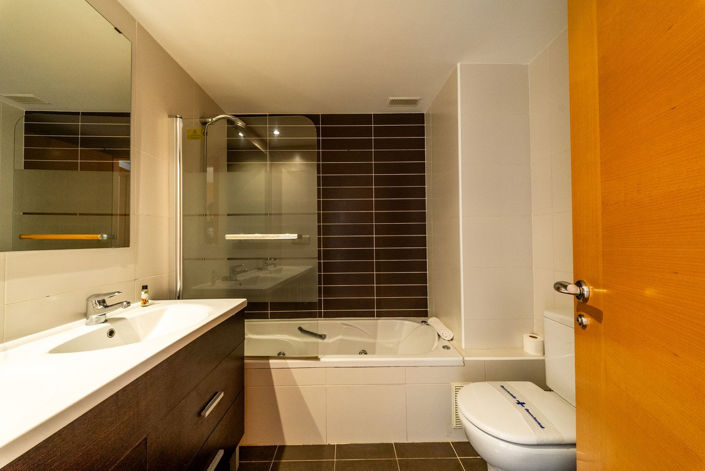 Image No.11-2 Bed Apartment for sale