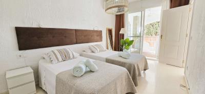 2-5bd7b9d04b45e33852eaf0ec6670150d