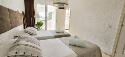 13-5fd73dea700db77384c091ca9818b1a9