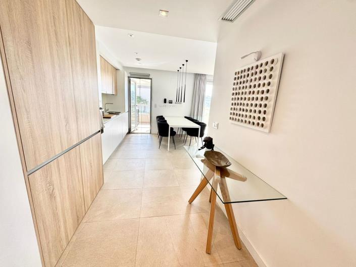 Image No.11-3 Bed Apartment for sale