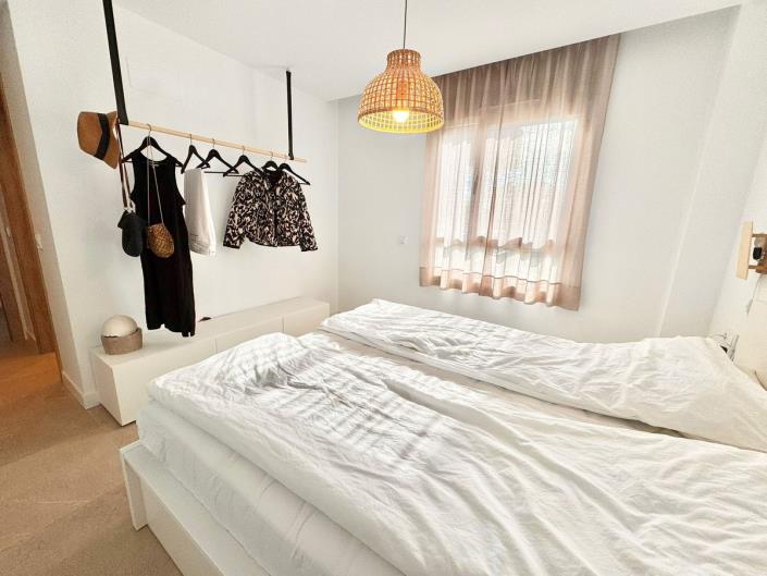 Image No.18-3 Bed Apartment for sale