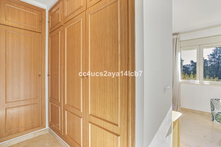 Image No.14-3 Bed Apartment for sale