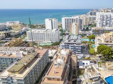 11-20939a0134ad724a8cb2a801094d15a4