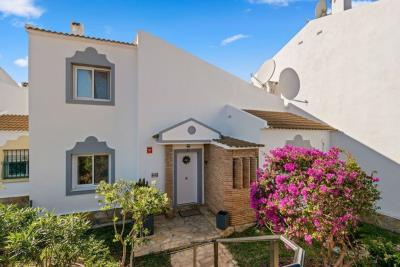 8-e64a9055bba3e77ac8aca3b893cdf826