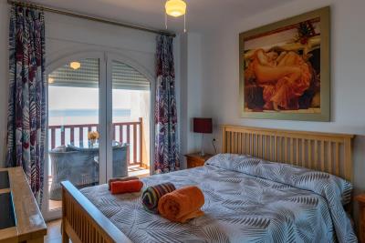 15-11d12f2f454f2f5e9b981fdd8b901d51