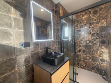 8-e64a9055bba3e77ac8aca3b893cdf826