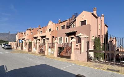 Maison de ville de 3 chambres à vendre à Estepona