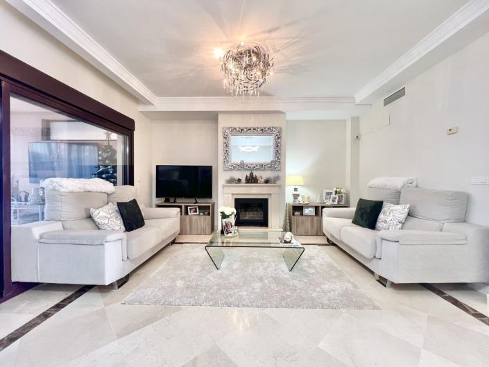 Image No.10-Maison de ville de 3 chambres à vendre à Estepona