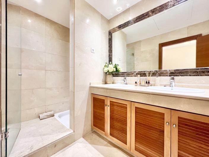 Image No.22-Maison de ville de 3 chambres à vendre à Estepona