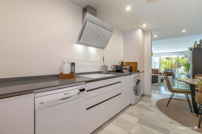 Image No.4-2 Bed Apartment for sale