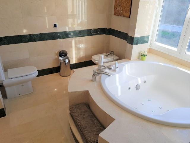 Image No.3-3 Bed Penthouse for sale