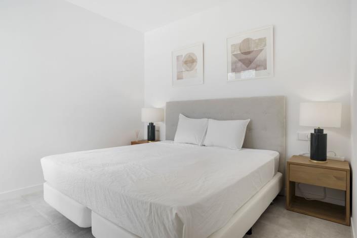 Image No.3-3 Bed Apartment for sale