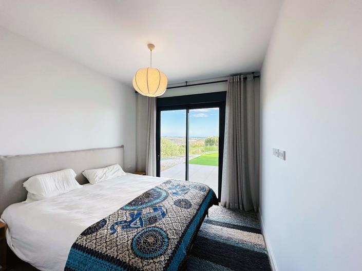 Image No.12-3 Bed Apartment for sale