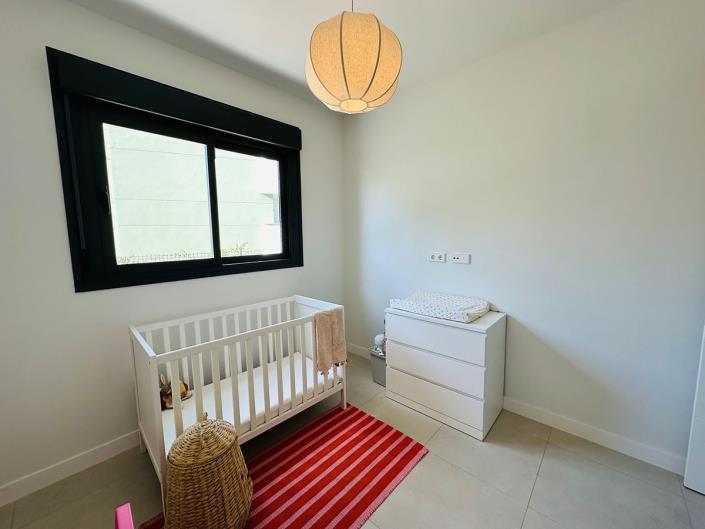 Image No.18-3 Bed Apartment for sale