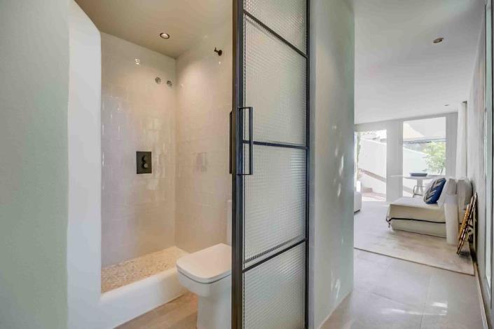 Image No.16-4 Bed Bungalow for sale