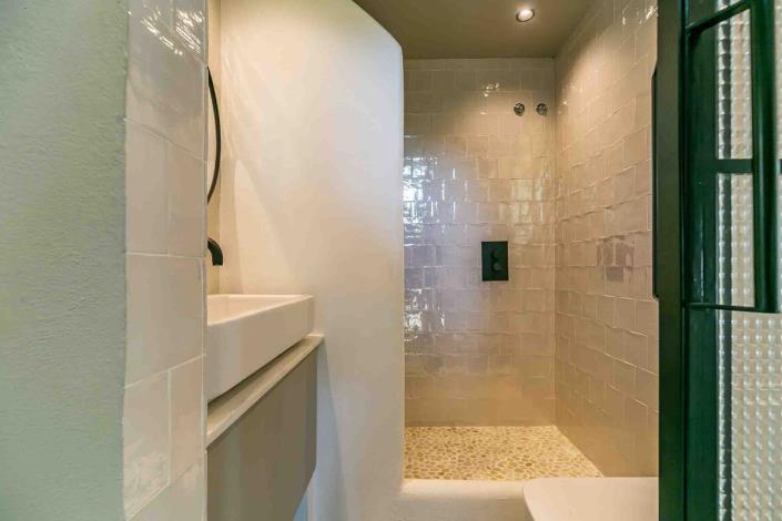 Image No.21-4 Bed Bungalow for sale