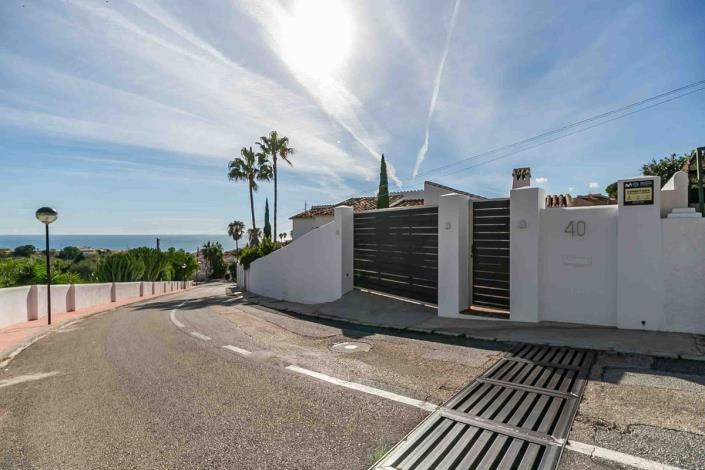 Image No.22-4 Bed Bungalow for sale