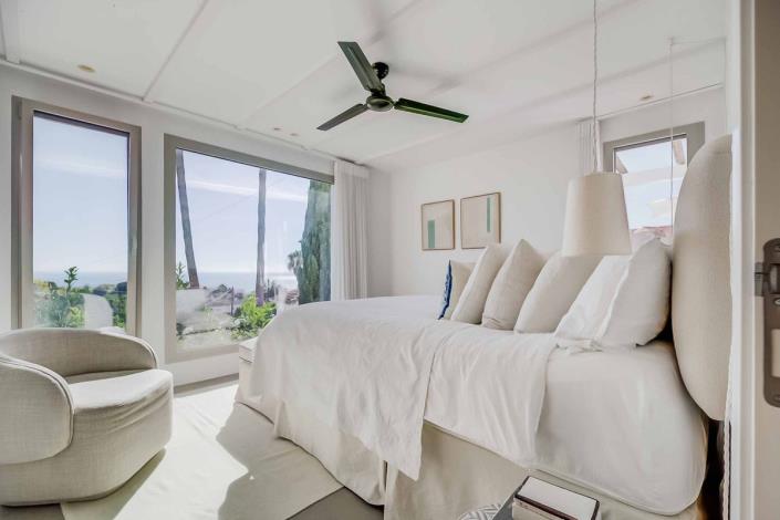 Image No.42-4 Bed Bungalow for sale