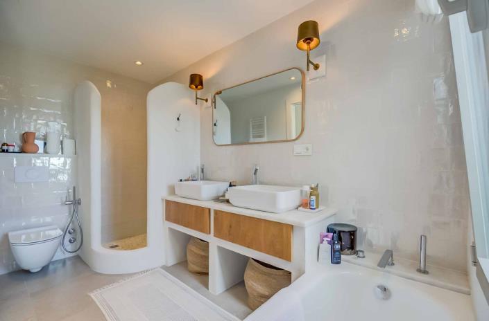 Image No.50-4 Bed Bungalow for sale