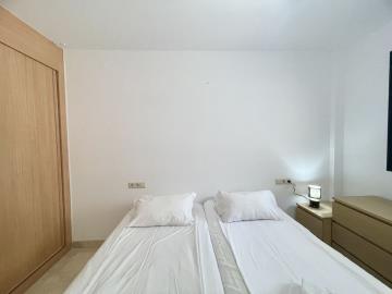 12-53013098fcab6c38b1379cd33298e050