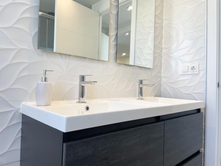 Image No.26-3 Bed Apartment for sale