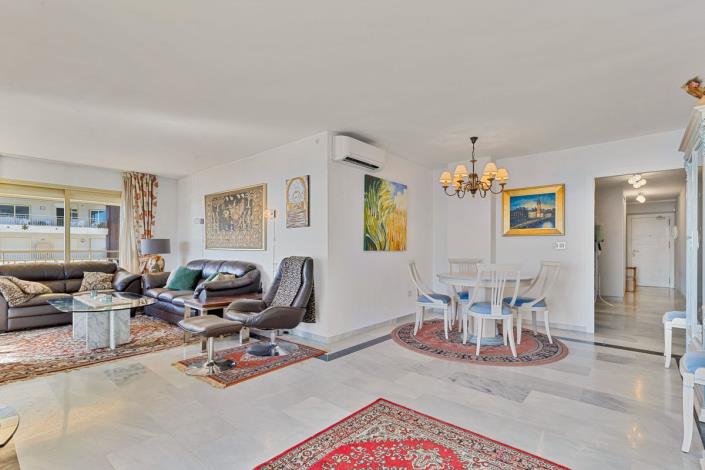 Image No.6-3 Bed Apartment for sale