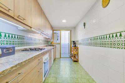 10-bb915d1cb19341576dcdc994b81ab9c5