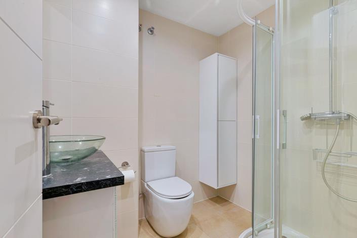 Image No.20-3 Bed Apartment for sale