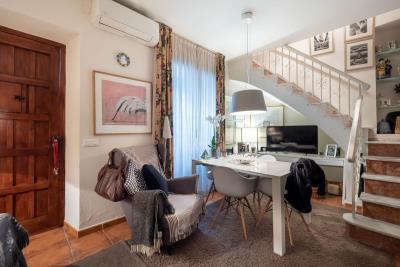 8-e64a9055bba3e77ac8aca3b893cdf826